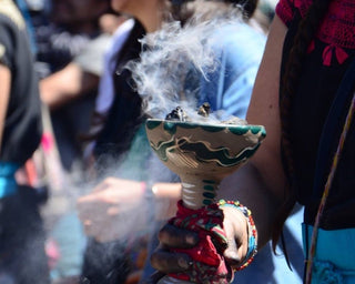 The Sacred Smoke: Copal Resin & Incense – A Gateway to Purification and Connection