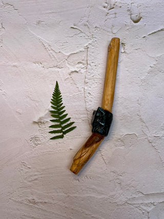 Palo Santo and Serpentine Stone Tepi