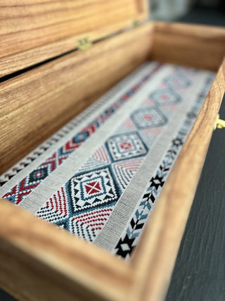 Cedar Feather Box